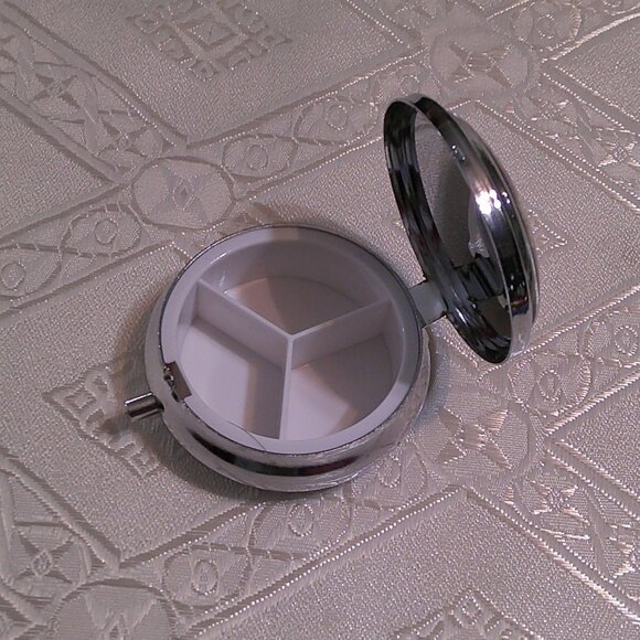 1pc. Colorful Butterfly Pill Box - Picture 3 of 3